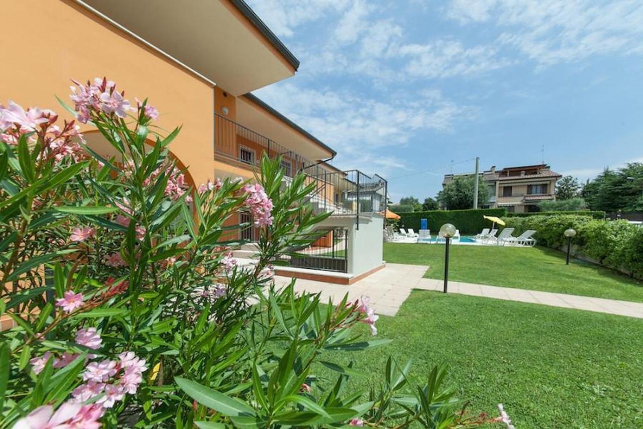 Residence Meridiana Peschiera del Garda Exterior foto