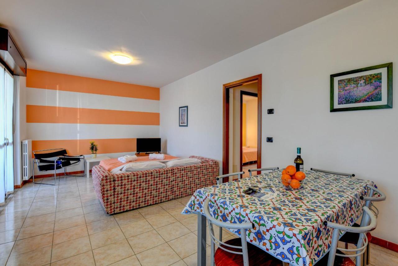 Residence Meridiana Peschiera del Garda Exterior foto